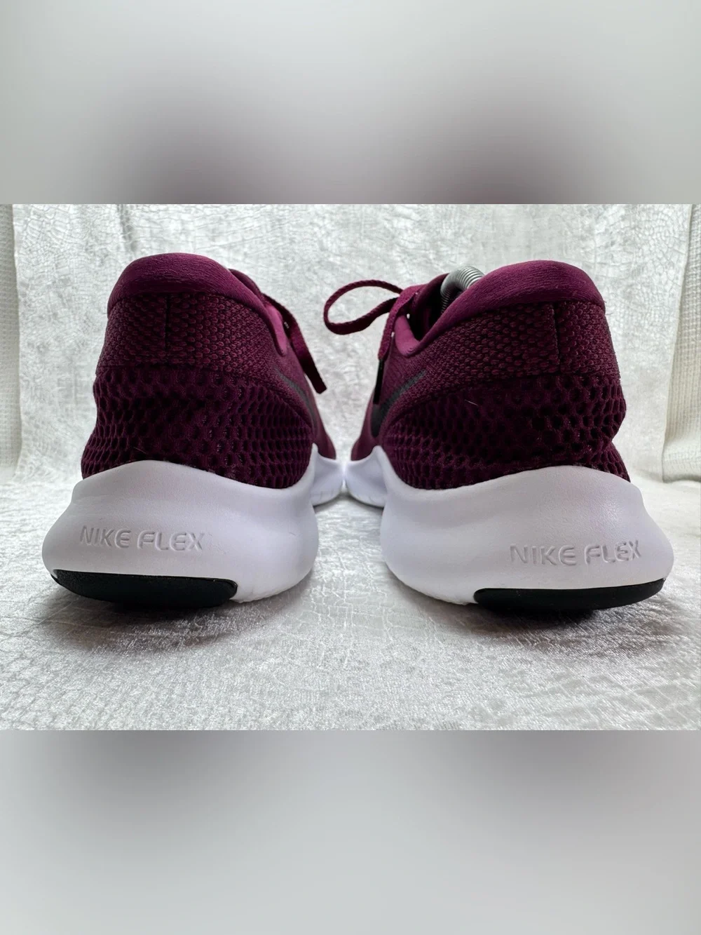 Nike Flex Experience Run 7 athletic shoes, Men’s size 11